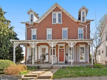 254 CHESTNUT STREET, SPRING CITY, PA 19475