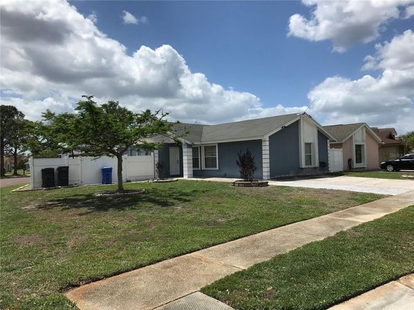 11059 SPRINGRIDGE DRIVE , TAMPA, FL 33624