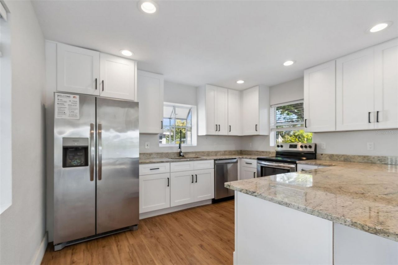 125 Harbor Bluff Drive, Largo, FL 33770 Photo