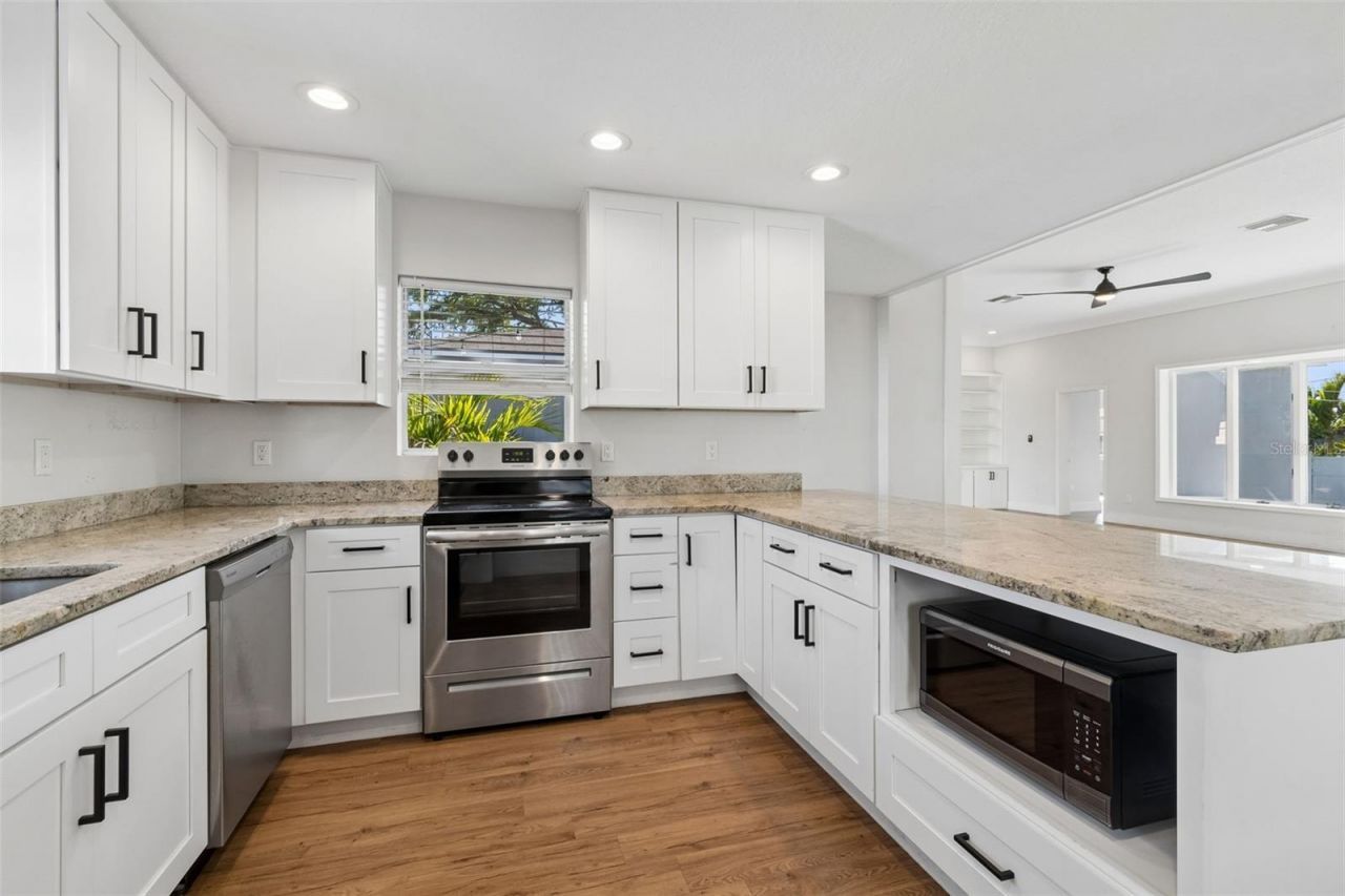 125 Harbor Bluff Drive, Largo, FL 33770 Photo