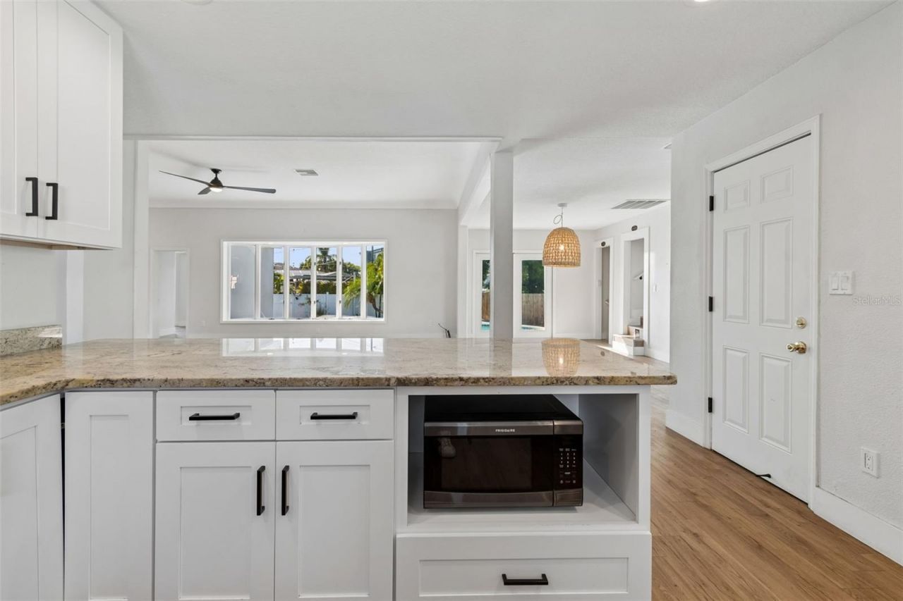 125 Harbor Bluff Drive, Largo, FL 33770 Photo
