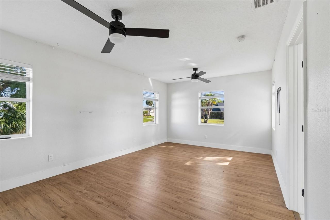 125 Harbor Bluff Drive, Largo, FL 33770 Photo