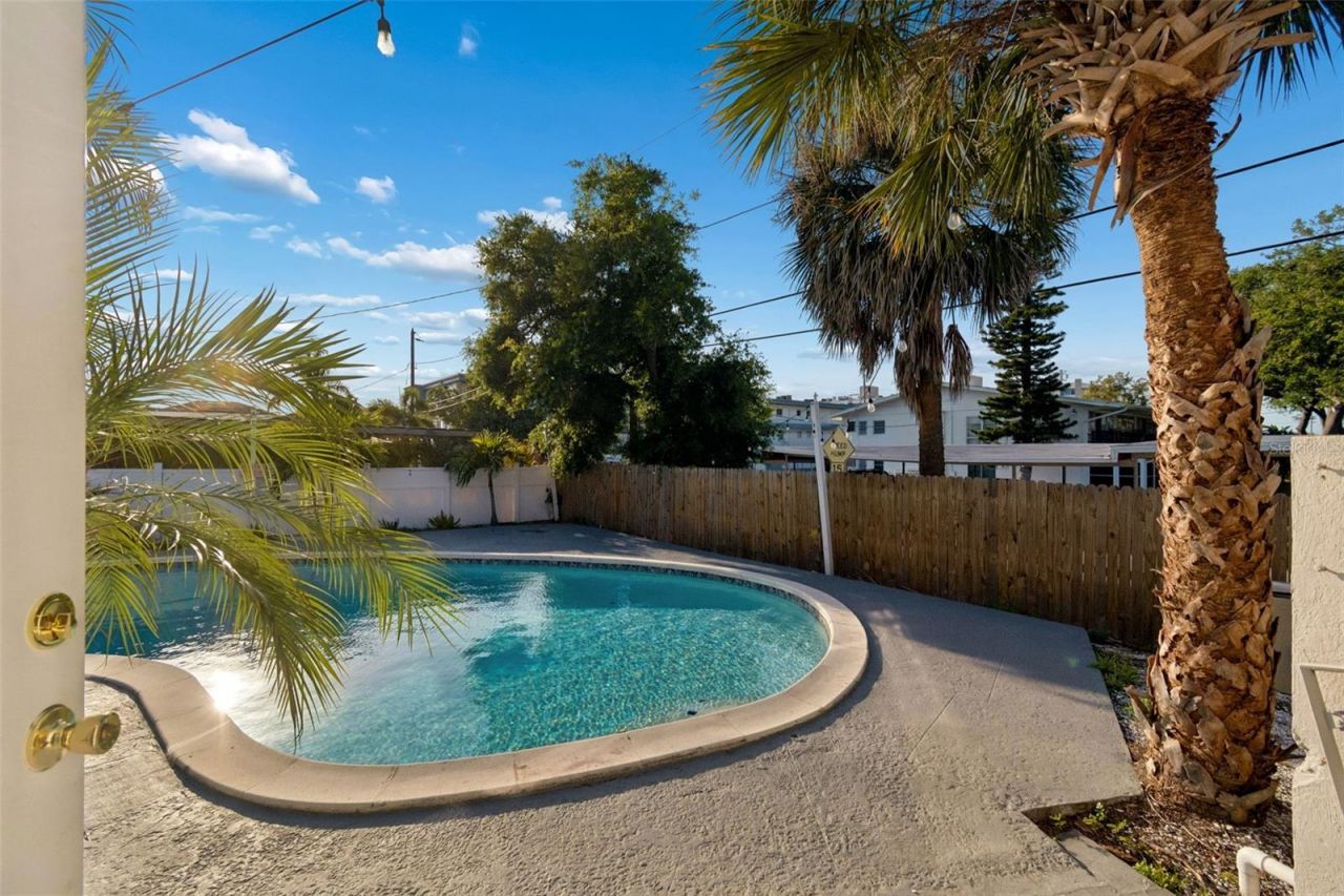 125 Harbor Bluff Drive, Largo, FL 33770 Photo