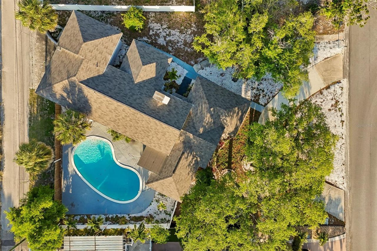 125 Harbor Bluff Drive, Largo, FL 33770 Photo
