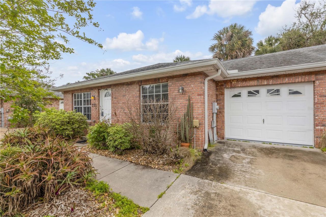 711 River Oaks Circle , New Smyrna Beach, FL 32169 Photo