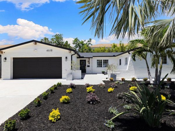 4618 BAYSHORE BOULEVARD NE, ST PETERSBURG, FL 33703
