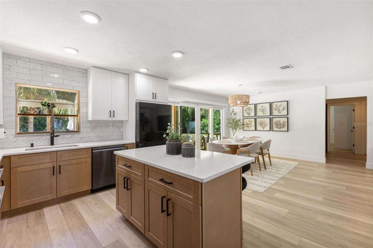 4618 Bayshore Boulevard Ne, Saint Petersburg, FL 33703 Photo
