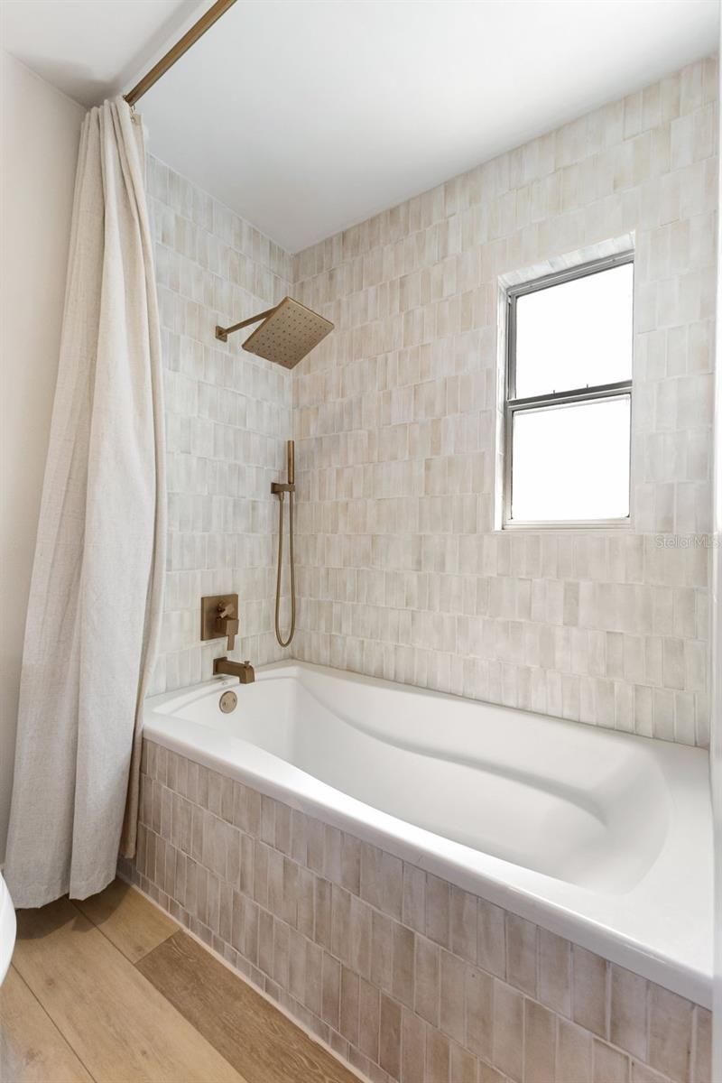 4618 Bayshore Boulevard Ne, Saint Petersburg, FL 33703 Photo