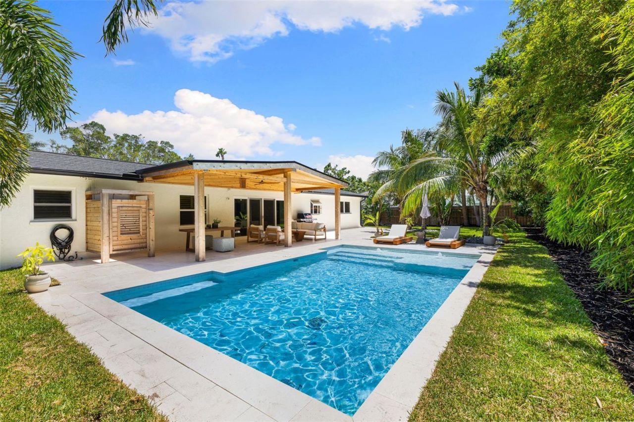 4618 Bayshore Boulevard Ne, Saint Petersburg, FL 33703 Photo
