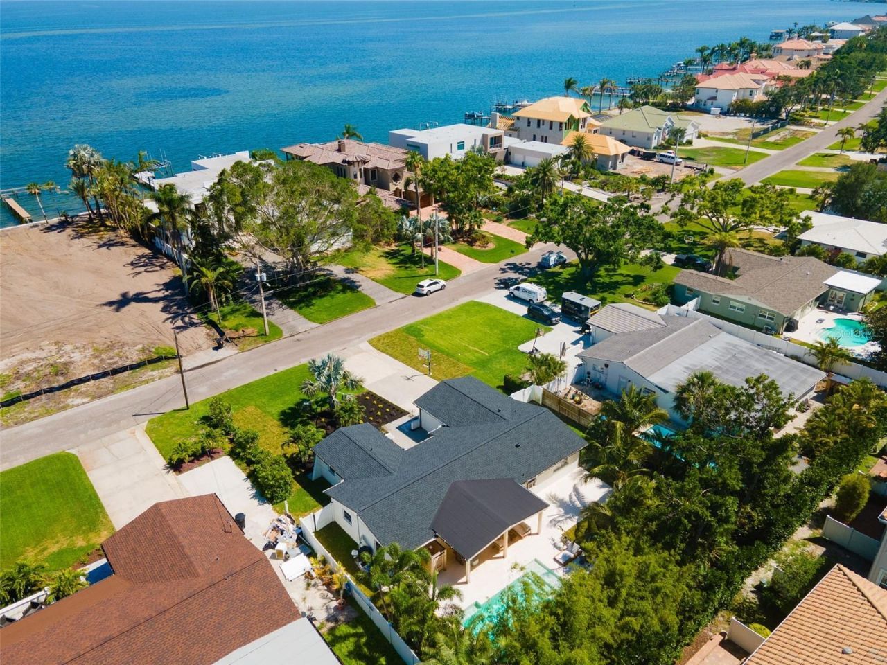 4618 Bayshore Boulevard Ne, Saint Petersburg, FL 33703 Photo