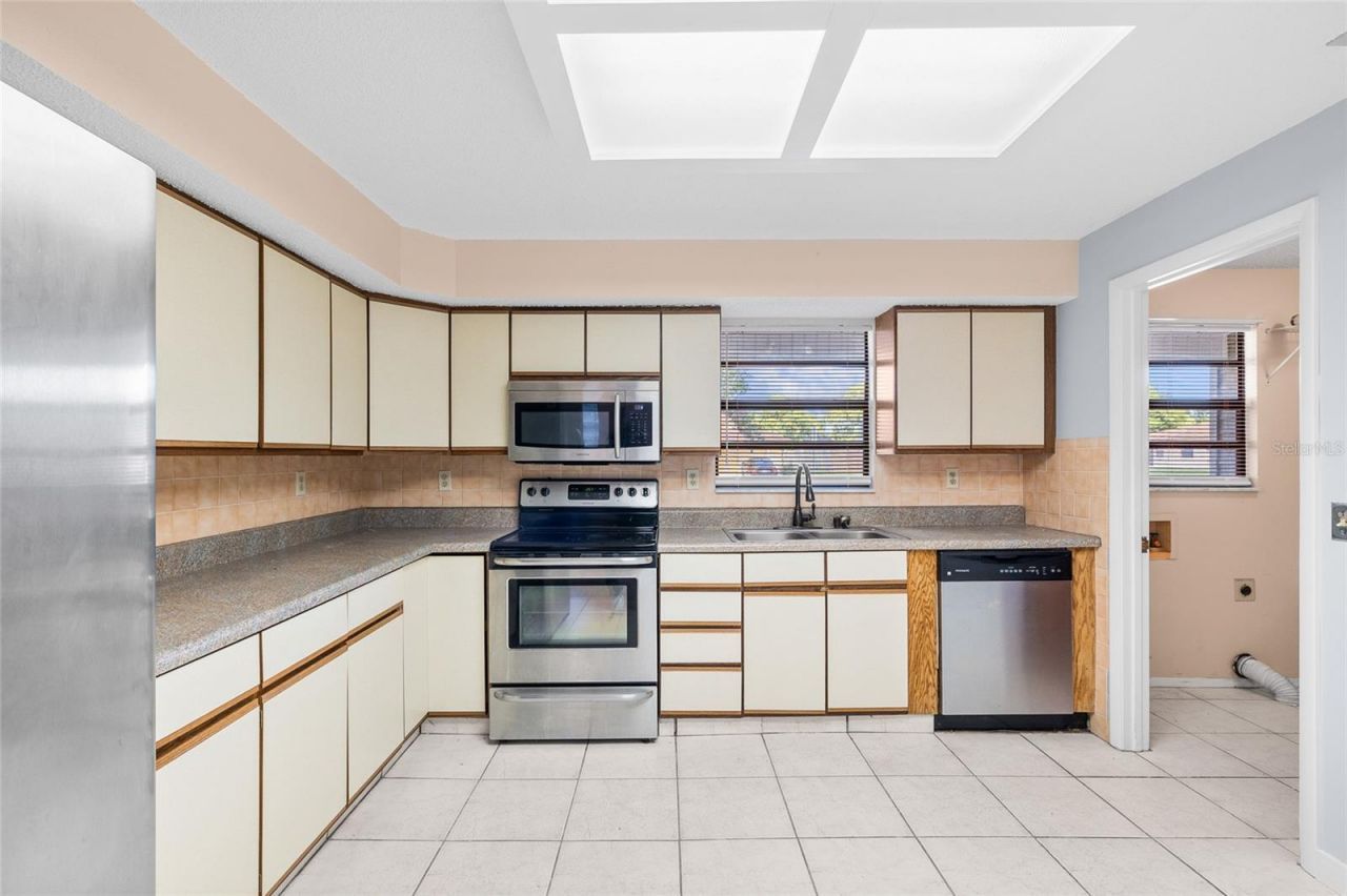 3030 Shadow Oaks Drive , Holiday, FL 34690 Photo