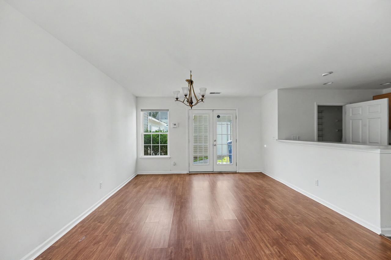 4834 Willow Brook Lane Photo 12