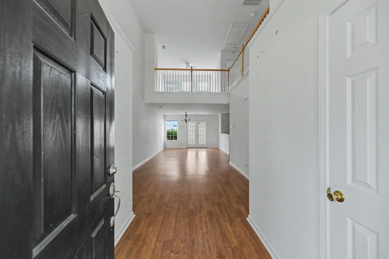 4834 Willow Brook Lane Photo 7