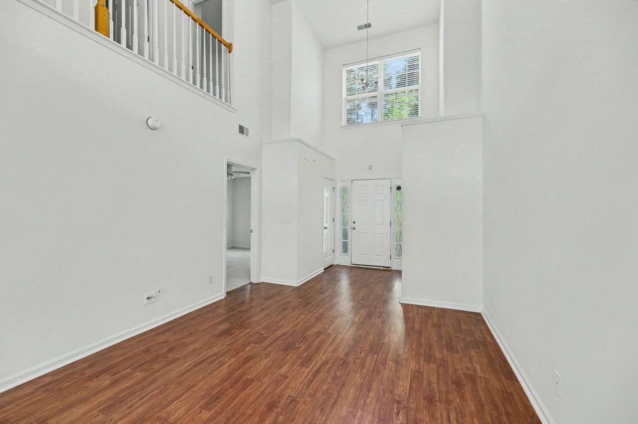 4834 Willow Brook Lane Photo 9