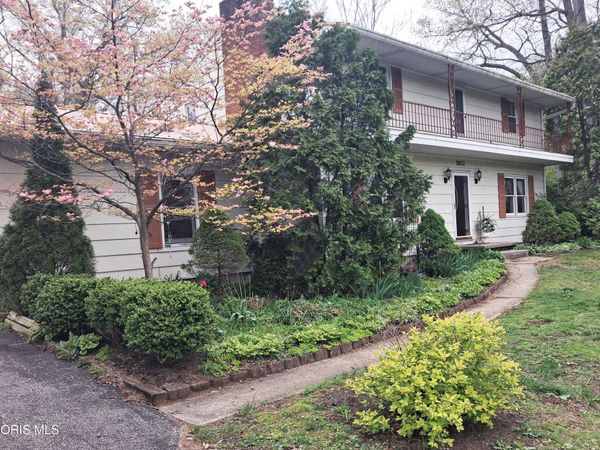 10112 Maumee Western Road, Monclova, OH 43542