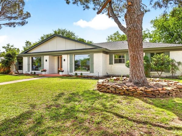 4316 Winding Way, Benbrook, TX 76126