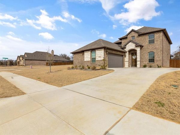 2501 Bunker Hill Drive, Burleson, TX 76028