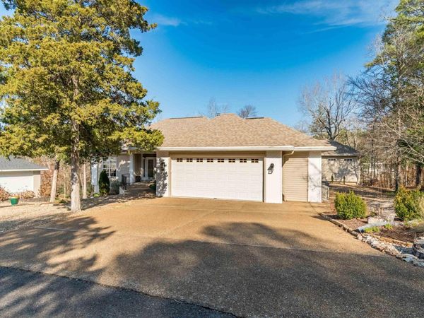 14 Resplandor Lane, Hot Springs Village, AR 71909