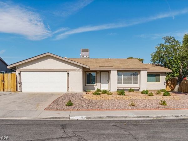 5551 Corral Circle , Las Vegas, NV 89119