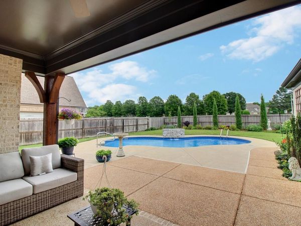 4484 CHESTNUT HILL DR, Collierville, TN 38017