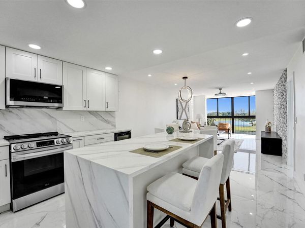 8900 Washington Street, Pembroke Pines, FL 33025