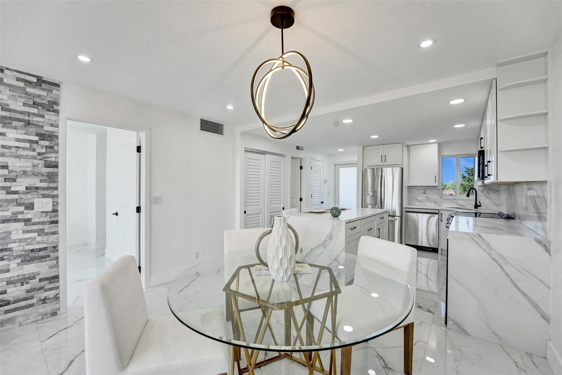 8900 Washington Boulevard, Unit 416, Pembroke Pines, FL 33025 Photo