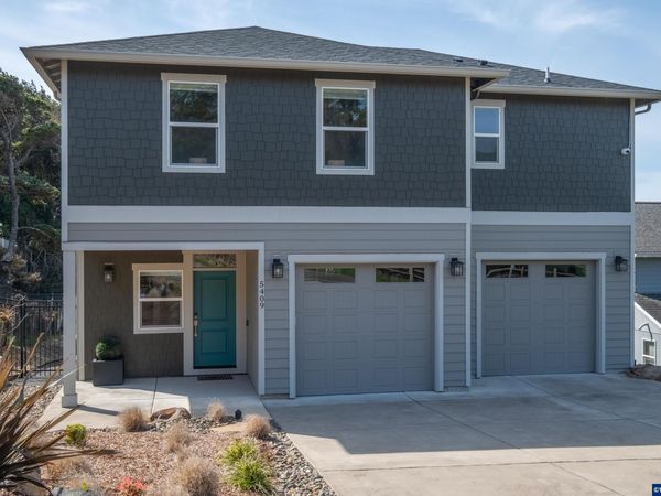 5409 NW Logan Rd, Lincoln City, OR 97367