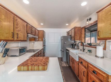 1501 Skyline Drive, South Lake Tahoe, CA 96150 Photo