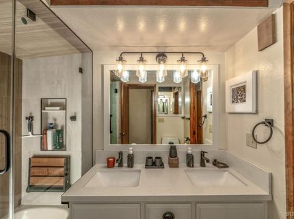 1501 Skyline Drive, South Lake Tahoe, CA 96150 Photo