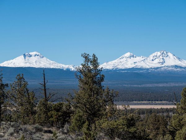 19040 Dusty Loop, Bend, OR 97703