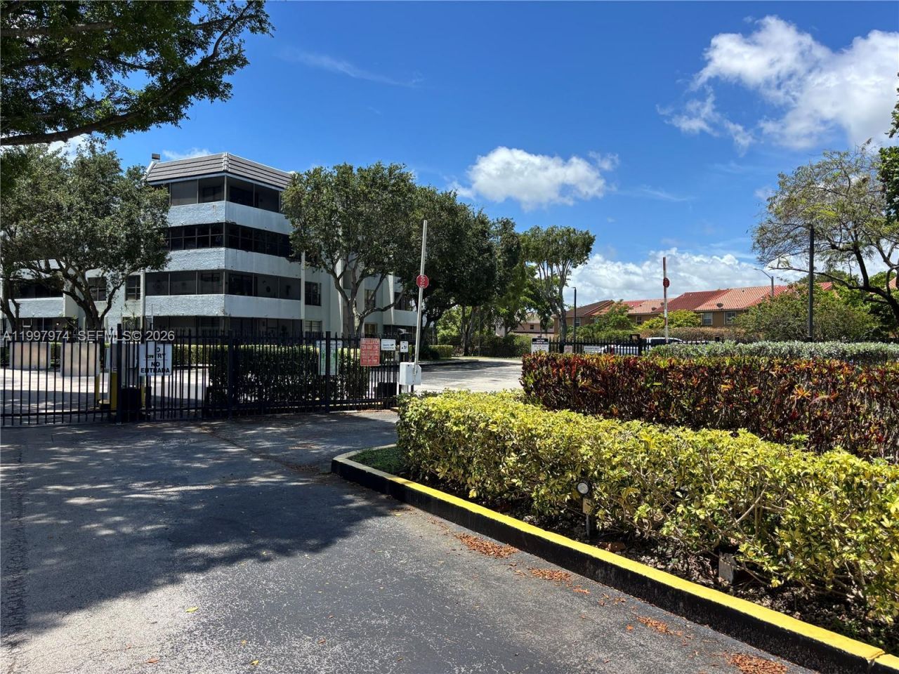 10854 N Kendall Dr, Unit 316, Miami, FL 33176 Photo