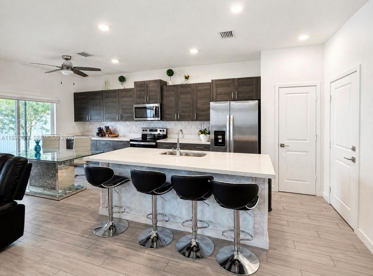 823 SE 17th St, Homestead, FL 33034 Photo
