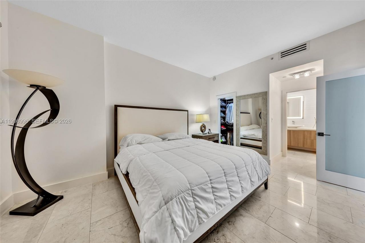 6917 Collins Ave, Unit PH22, Miami Beach, FL 33141 Photo