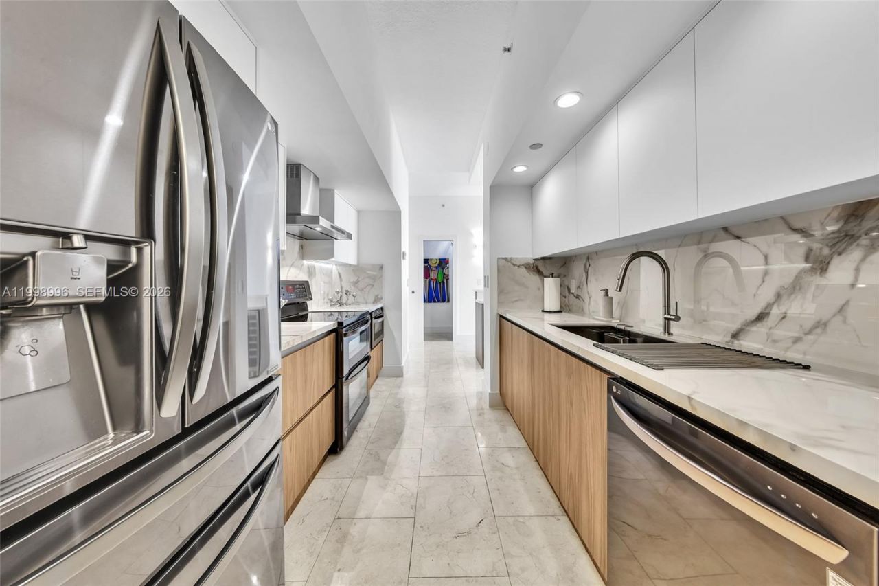 6917 Collins Ave, Unit PH22, Miami Beach, FL 33141 Photo