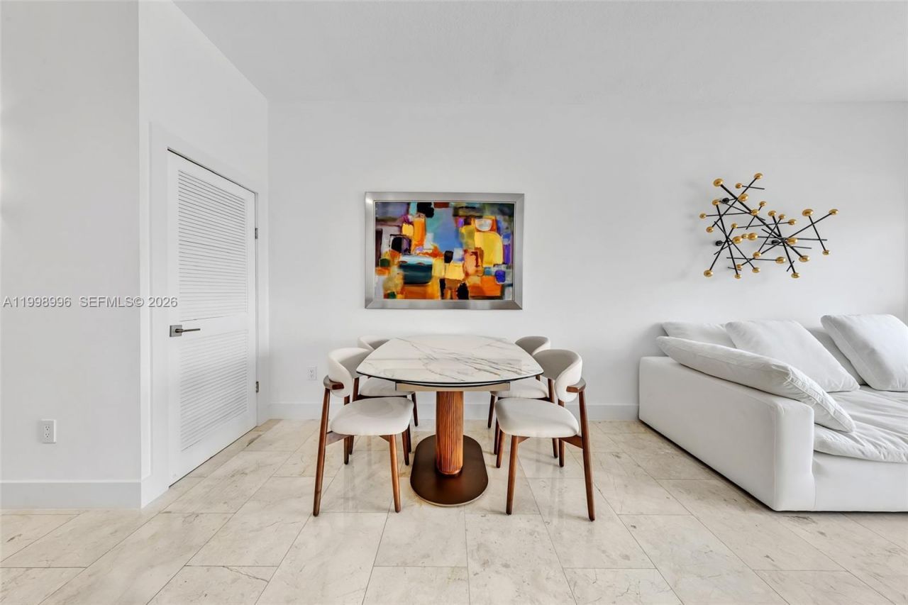 6917 Collins Ave, Unit PH22, Miami Beach, FL 33141 Photo