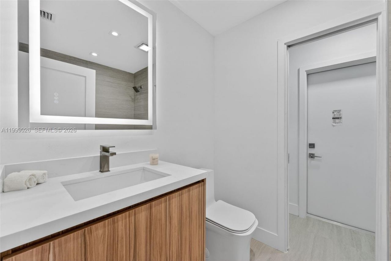 19730 NW 44th Ct, Miami Gardens, FL 33055 Photo