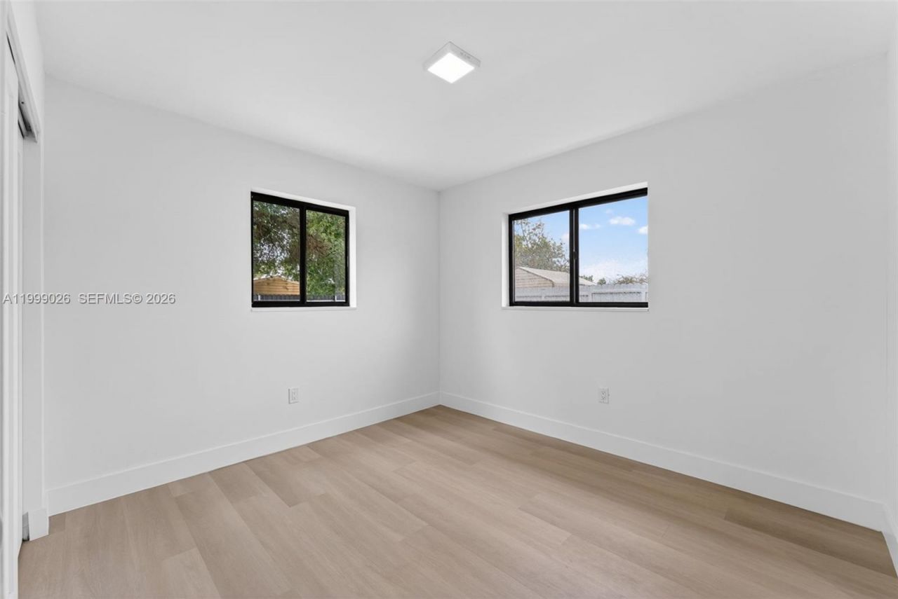 19730 NW 44th Ct, Miami Gardens, FL 33055 Photo