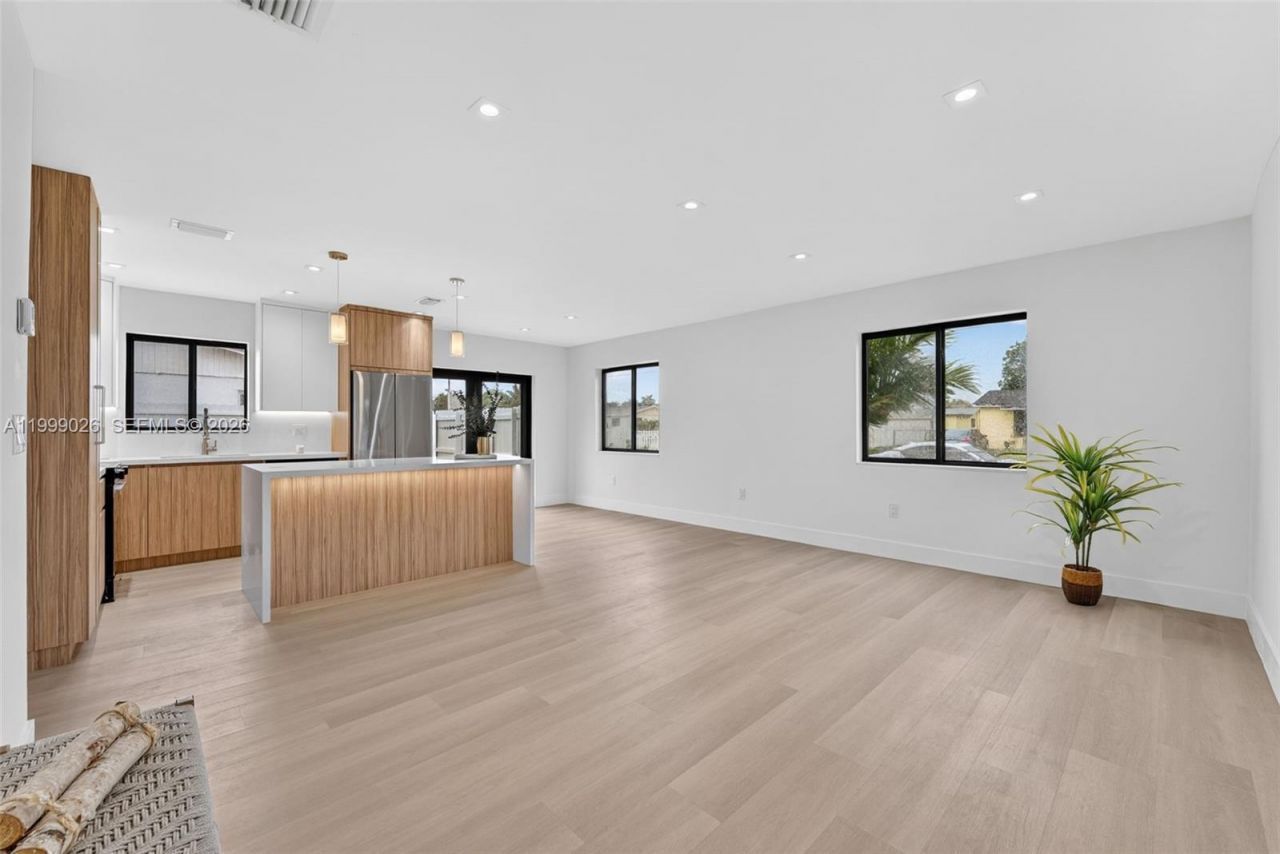 19730 NW 44th Ct, Miami Gardens, FL 33055 Photo