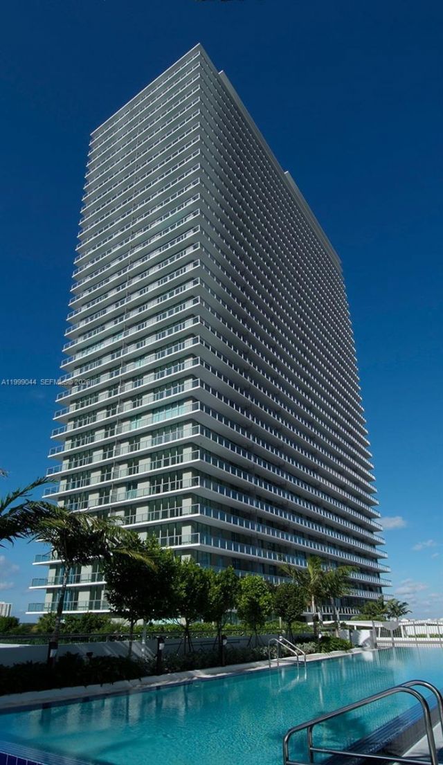 79 SW 12th St, Unit 3507-S, Miami, FL 33130 Photo