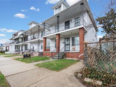 11412 McDougall Street, Hamtramck, MI 48212