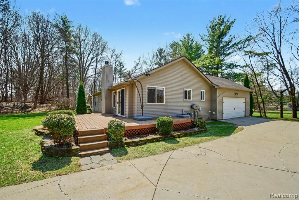 895 Orion Road, Orion Township, MI 48362 Main Photo