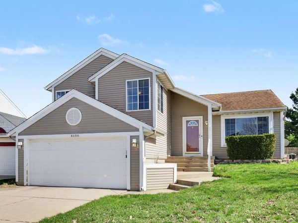 4606 Country Hill Drive SE, Kentwood, MI 49512