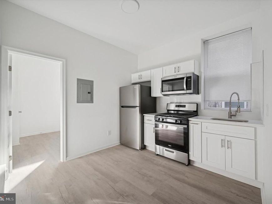 1418 W Erie Avenue, Unit 4, Philadelphia, PA 19140 Main Photo
