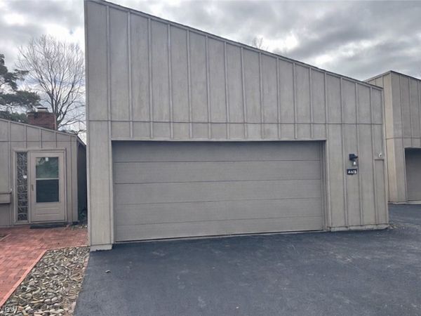 663 Sonora Court , Berea, OH 44017