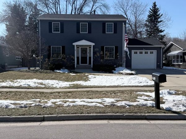 2913 11th Street S, Fargo, ND 58103