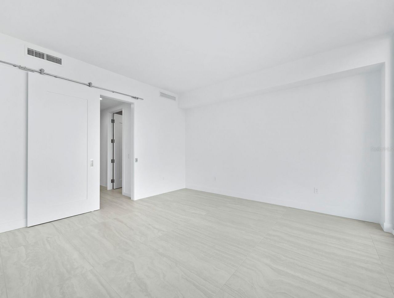 301 Quay Commons, Unit 1003, Sarasota, FL 34236 Photo