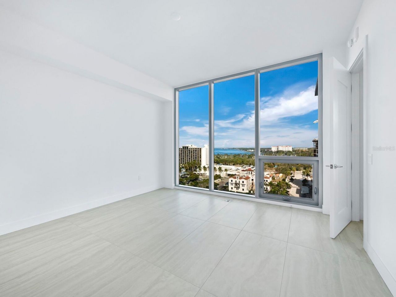 301 Quay Commons, Unit 1003, Sarasota, FL 34236 Photo