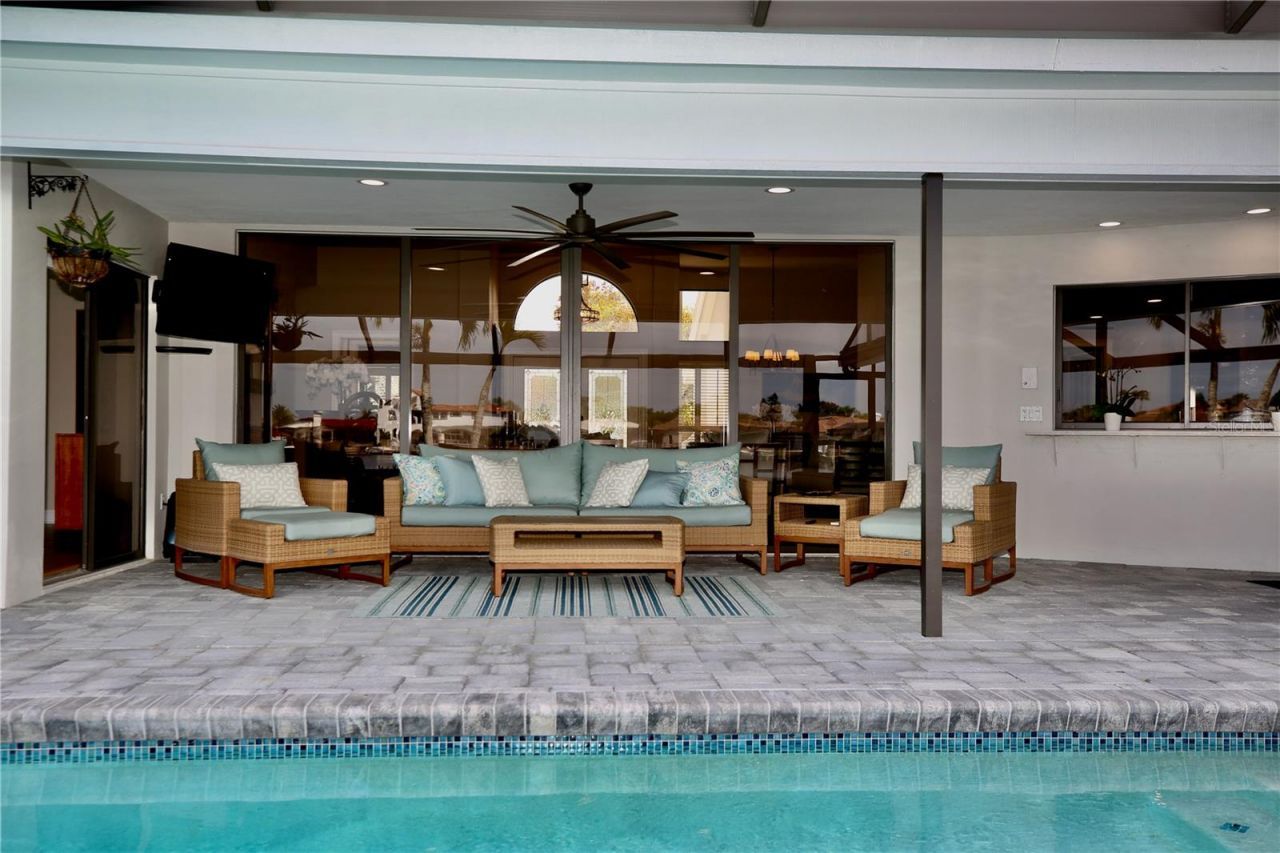 5806 Cruiser Way, Tampa, FL 33615 Photo