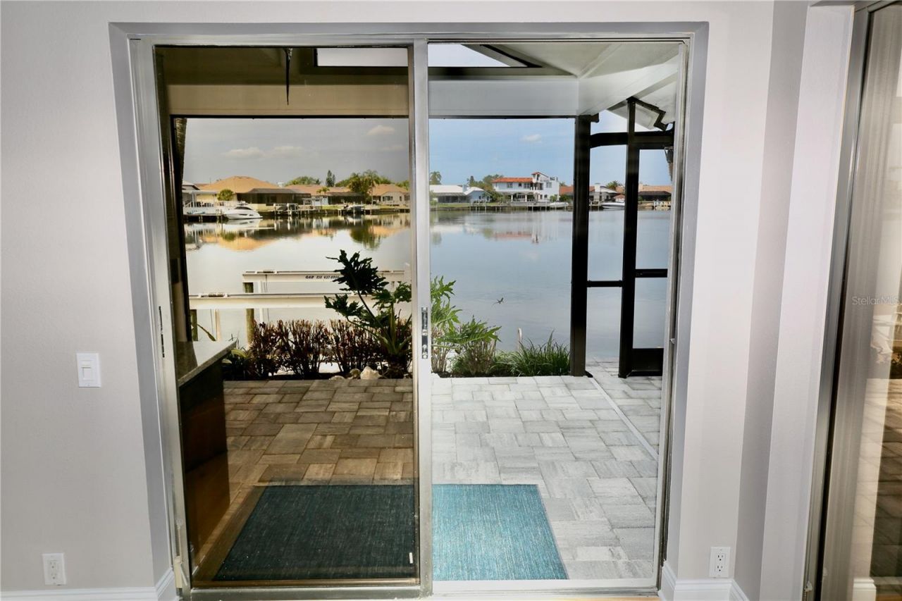 5806 Cruiser Way, Tampa, FL 33615 Photo