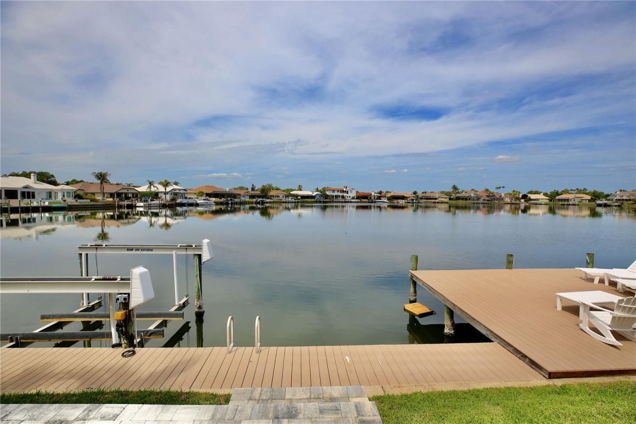 5806 Cruiser Way, Tampa, FL 33615 Photo